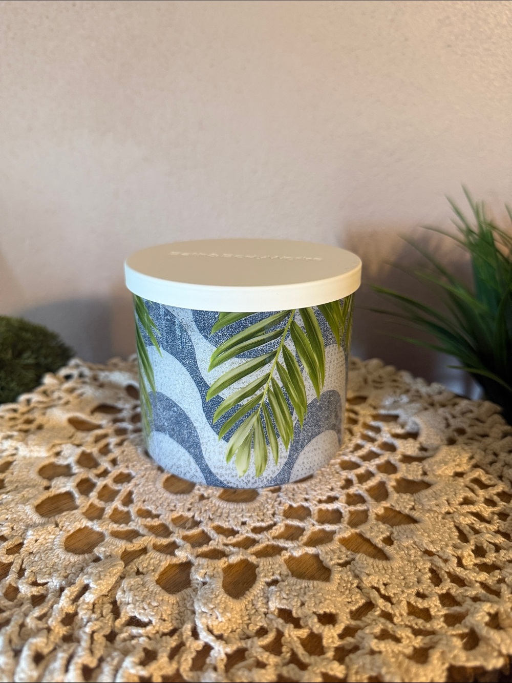 Bath & Body Works Banana Cream Latte Candle - Cream & Blue - Picture 2 of 4